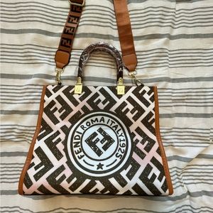Fendi Roma Purse (not authentic)
